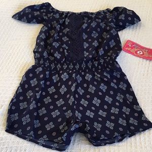 NWT Girls size 5-6 romper.